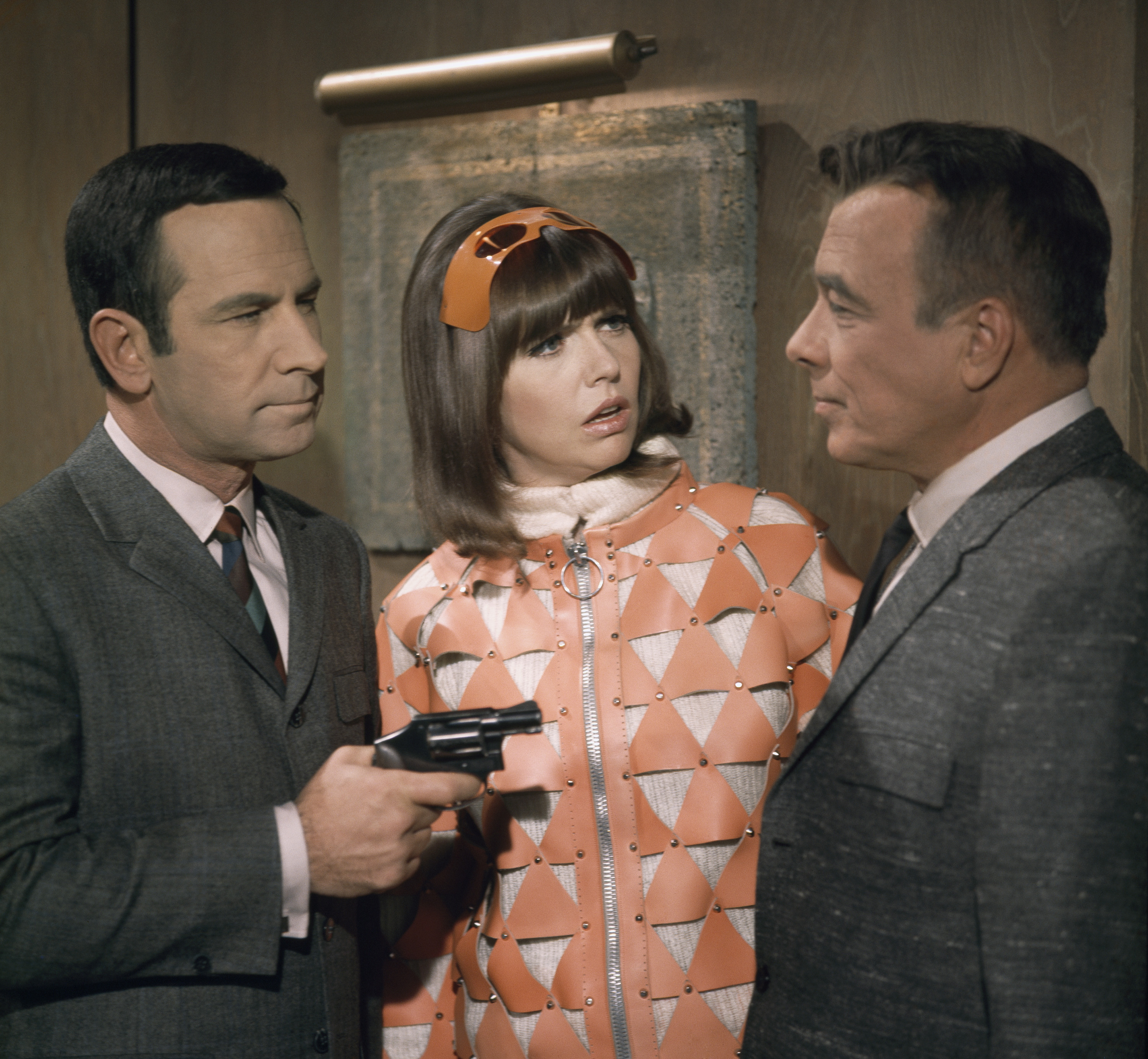 Still of Don Adams, Barbara Feldon and Edward Platt in Get Smart (1965)