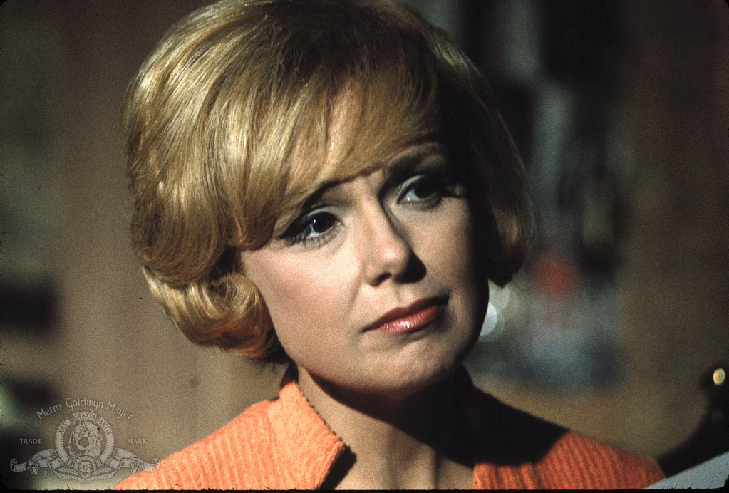 Still of Edie Adams in The Honey Pot (1967)