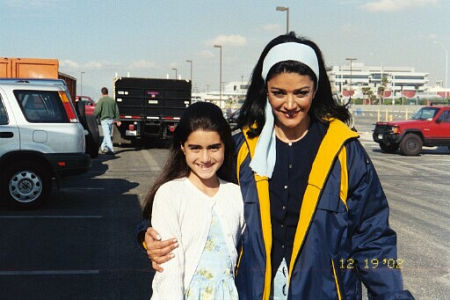 Samira Damavandi and Shohreh Aghdashloo on the set of 