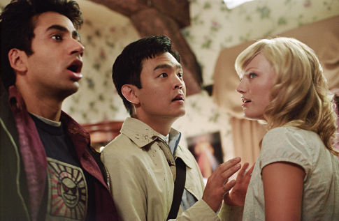 Still of Malin Akerman, John Cho and Kal Penn in Harold & Kumar Go to White Castle (2004)