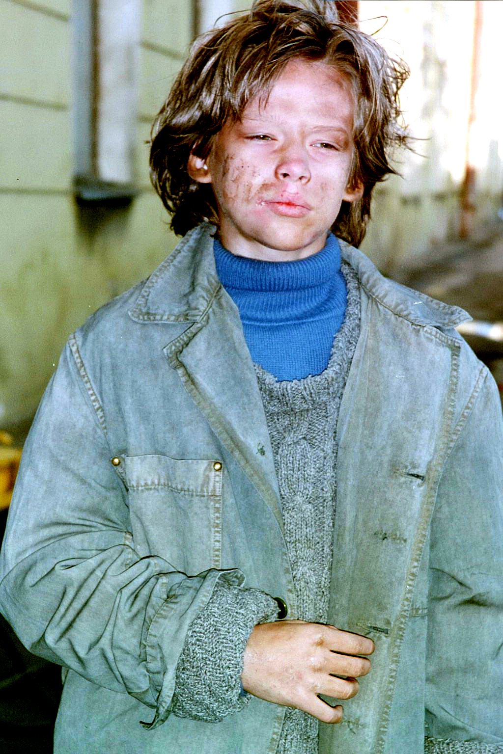 Devon Alan as the Mute, Homeless Street Artist in 