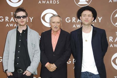 Dennis Hopper, Damon Albarn and Jamie Hewlett at event of The 48th Annual Grammy Awards (2006)