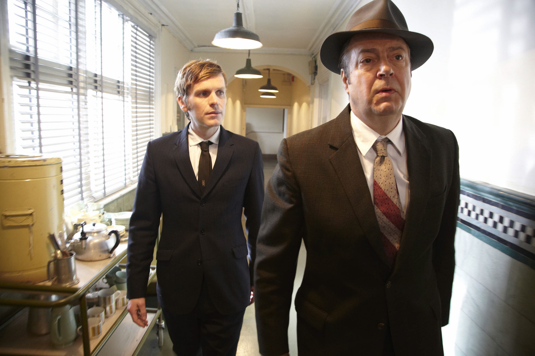 Still of Roger Allam and Shaun Evans in Endeavour (2012)