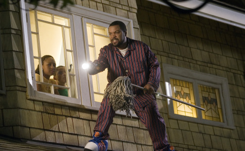 Still of Ice Cube and Aleisha Allen in Are We Done Yet? (2007)