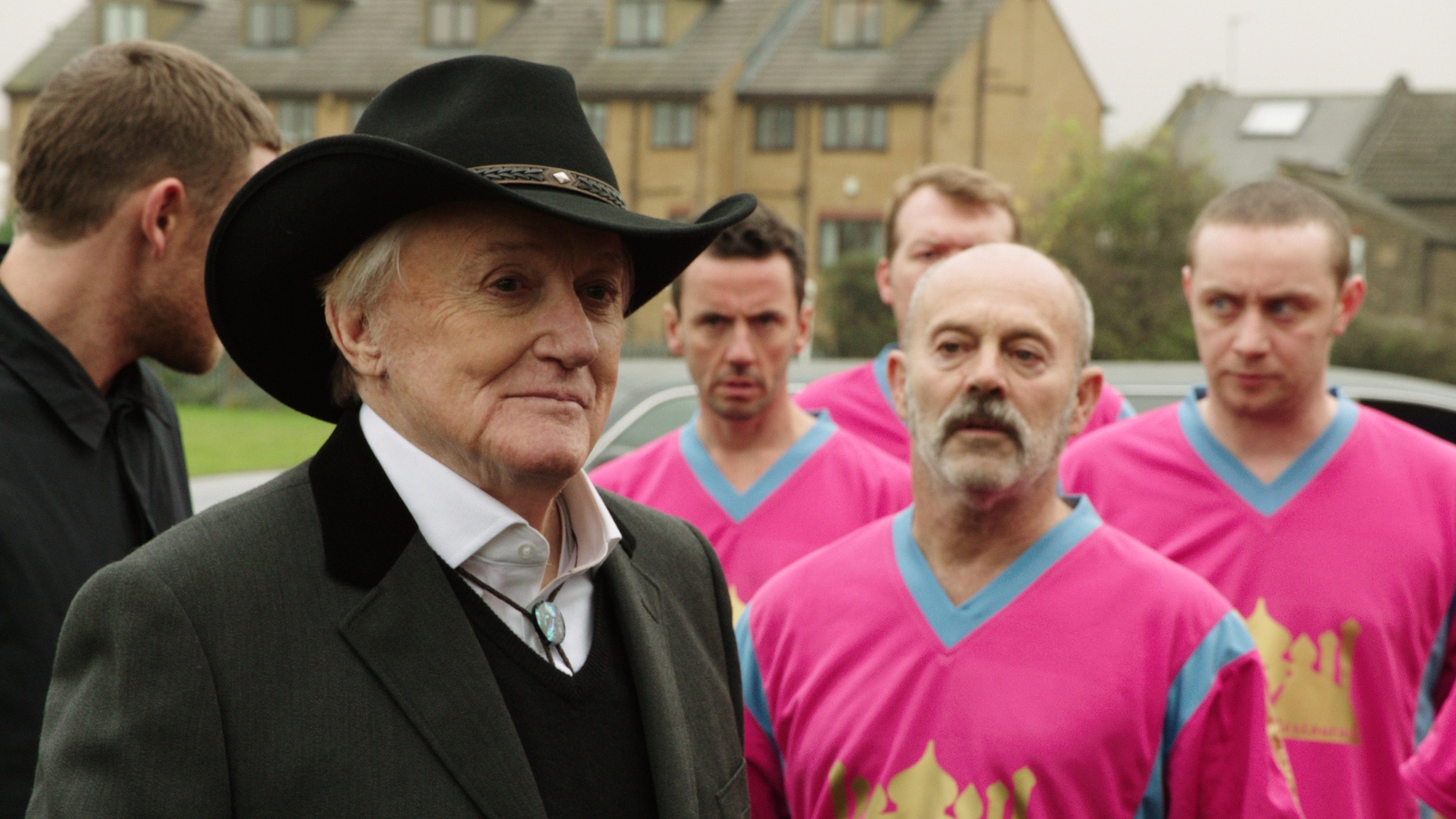 Still of Robert Vaughn and Keith Allen in The Magnificent Eleven (2013)