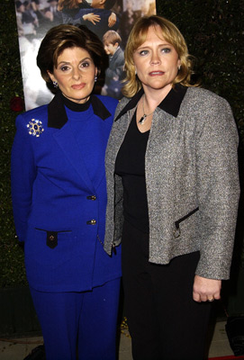 Gloria Allred at event of Evelyn (2002)