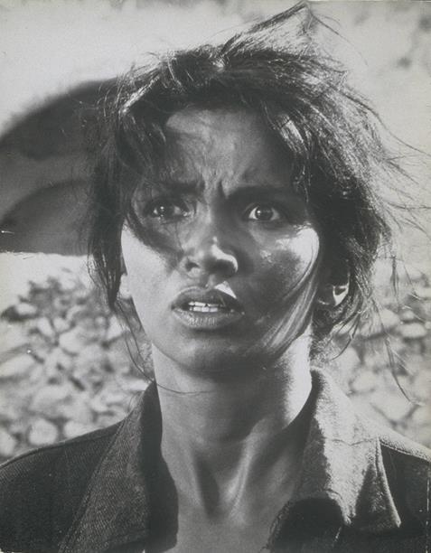 Still of Chelo Alonso in Geras, blogas ir bjaurus (1966)
