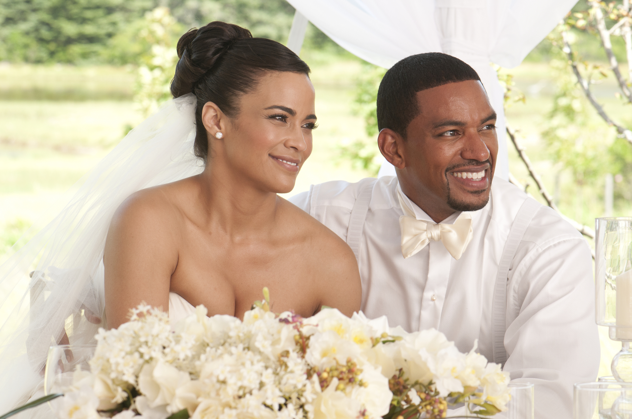 Still of Laz Alonso and Paula Patton in Jumping the Broom (2011)