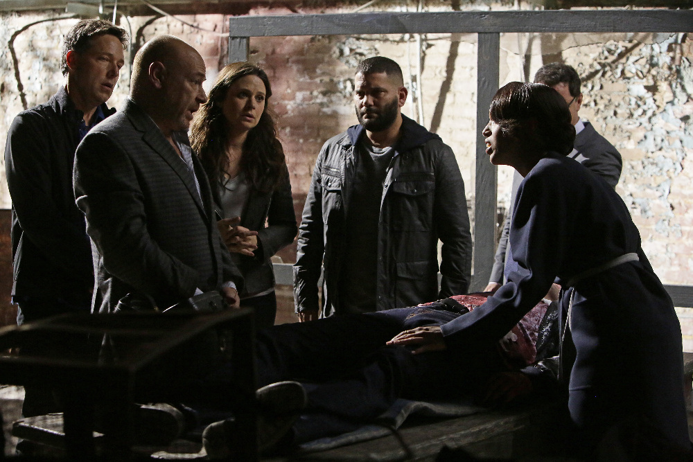 Still of Scott Foley, Eugene Alper, Guillermo Díaz, Joshua Malina, George Newbern, Kerry Washington and Katie Lowes in Scandal (2012)