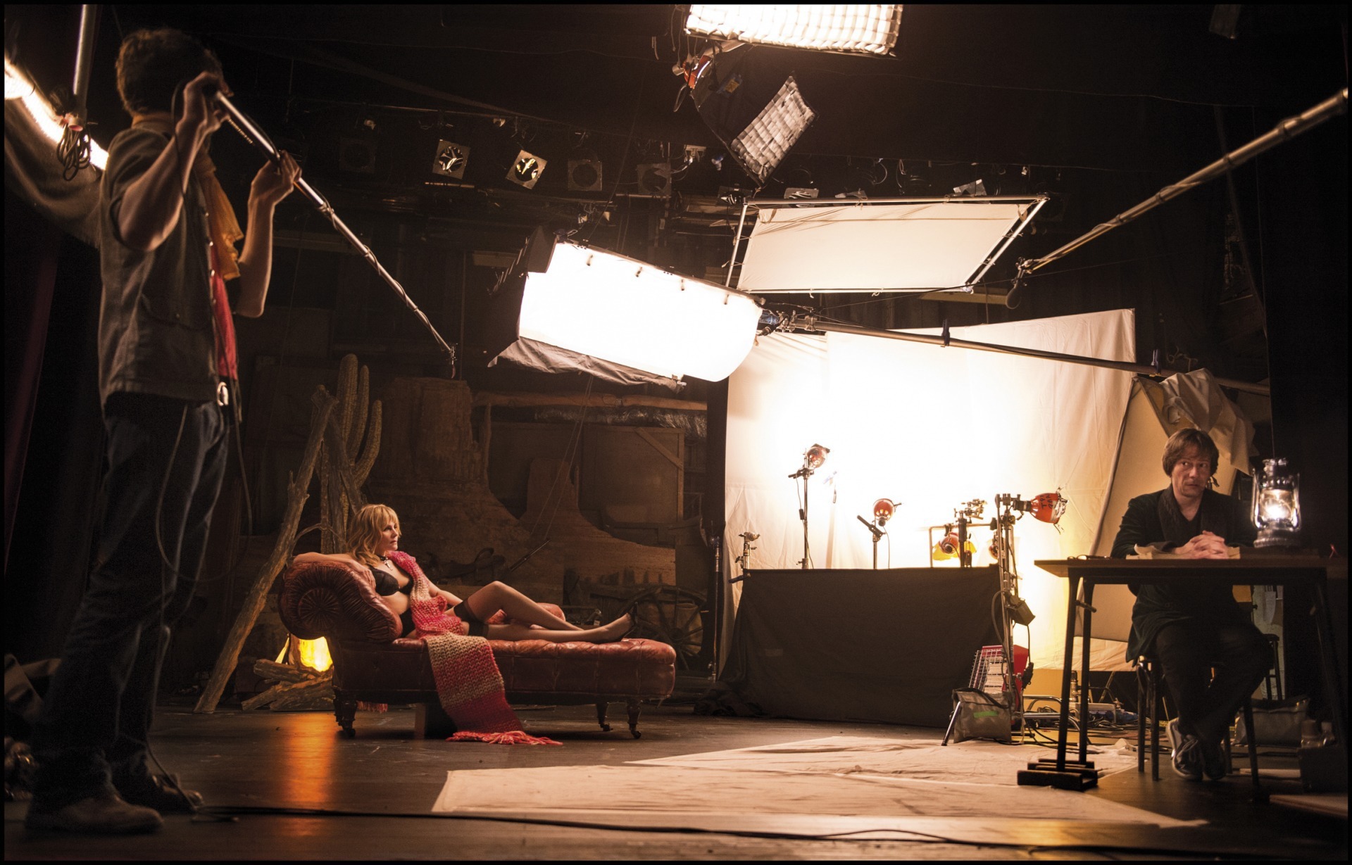 Still of Mathieu Amalric and Emmanuelle Seigner in Venera kailiuose (2013)