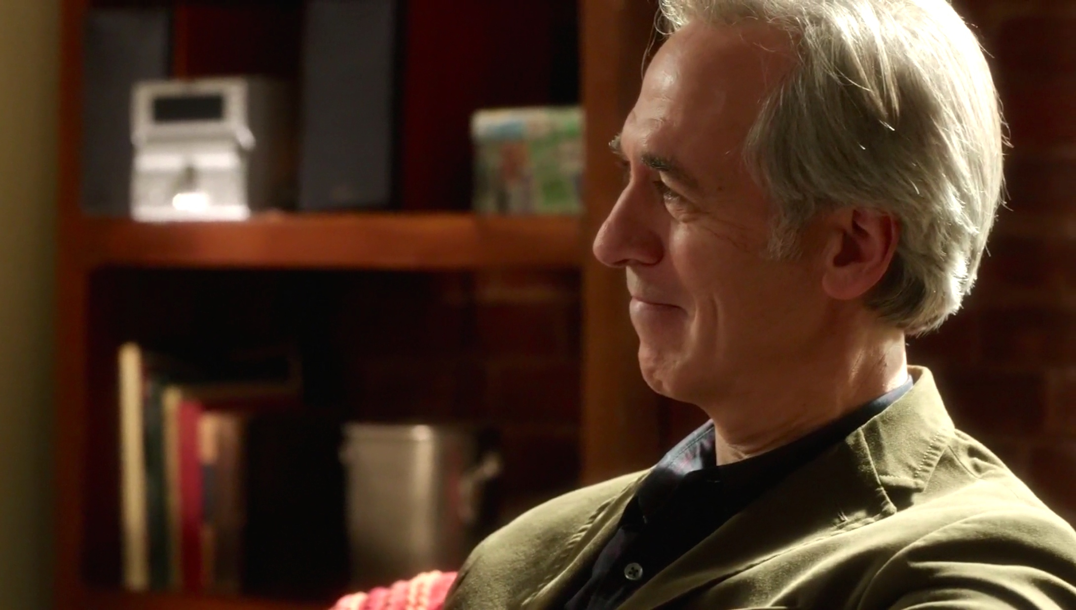 Tom Amandes as Dr. Pelikan in Parenthood, 2014