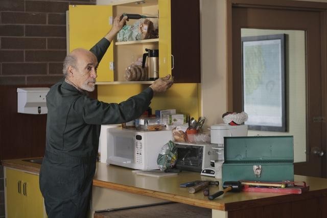 Still of Tony Amendola in Once Upon a Time (2011)