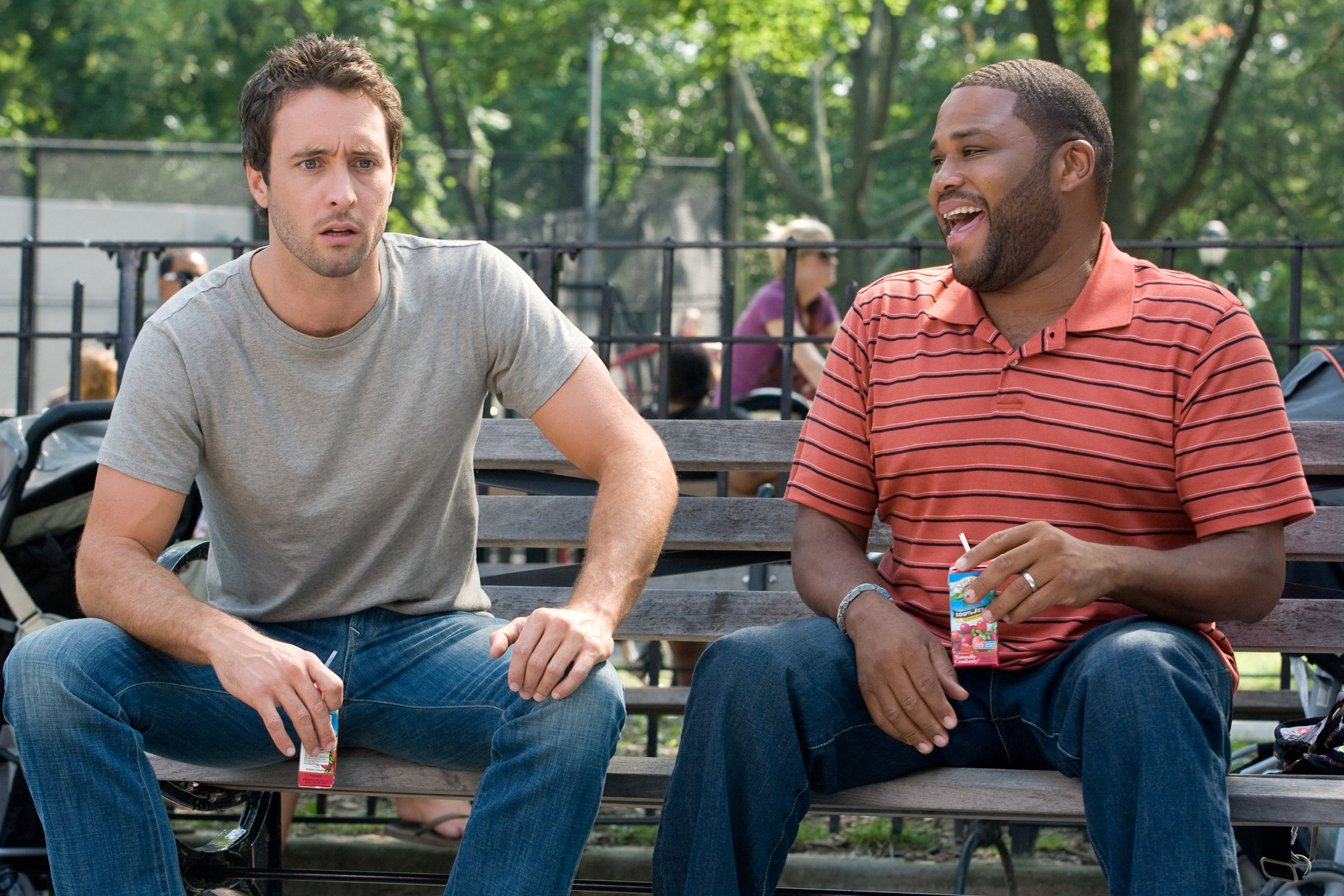 Still of Anthony Anderson and Alex O'Loughlin in Atsarginis planas (2010)