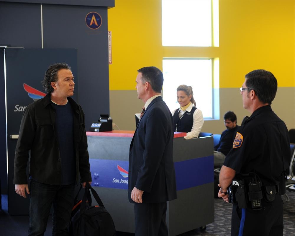 Still of Timothy Hutton and Brent Anderson in American Crime (2015)