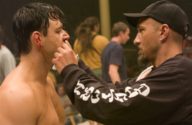 David Leroy Anderson in the ring with Russell Crowe as Jim Braddock in Cinderella Man.