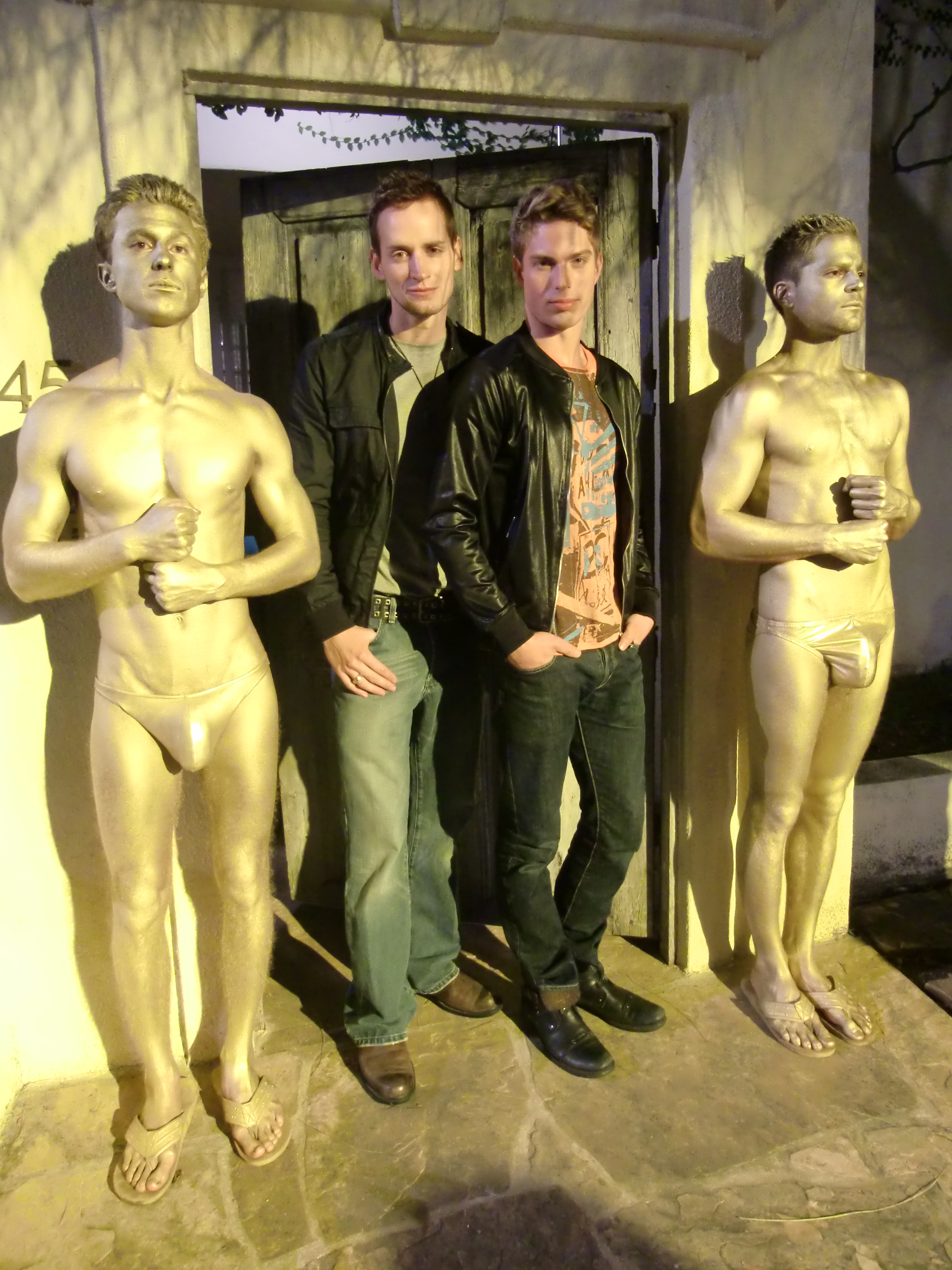 Casper Andreas (Nick) and Matthew Ludwinski (Adam) with Golden Statues on the set of 
