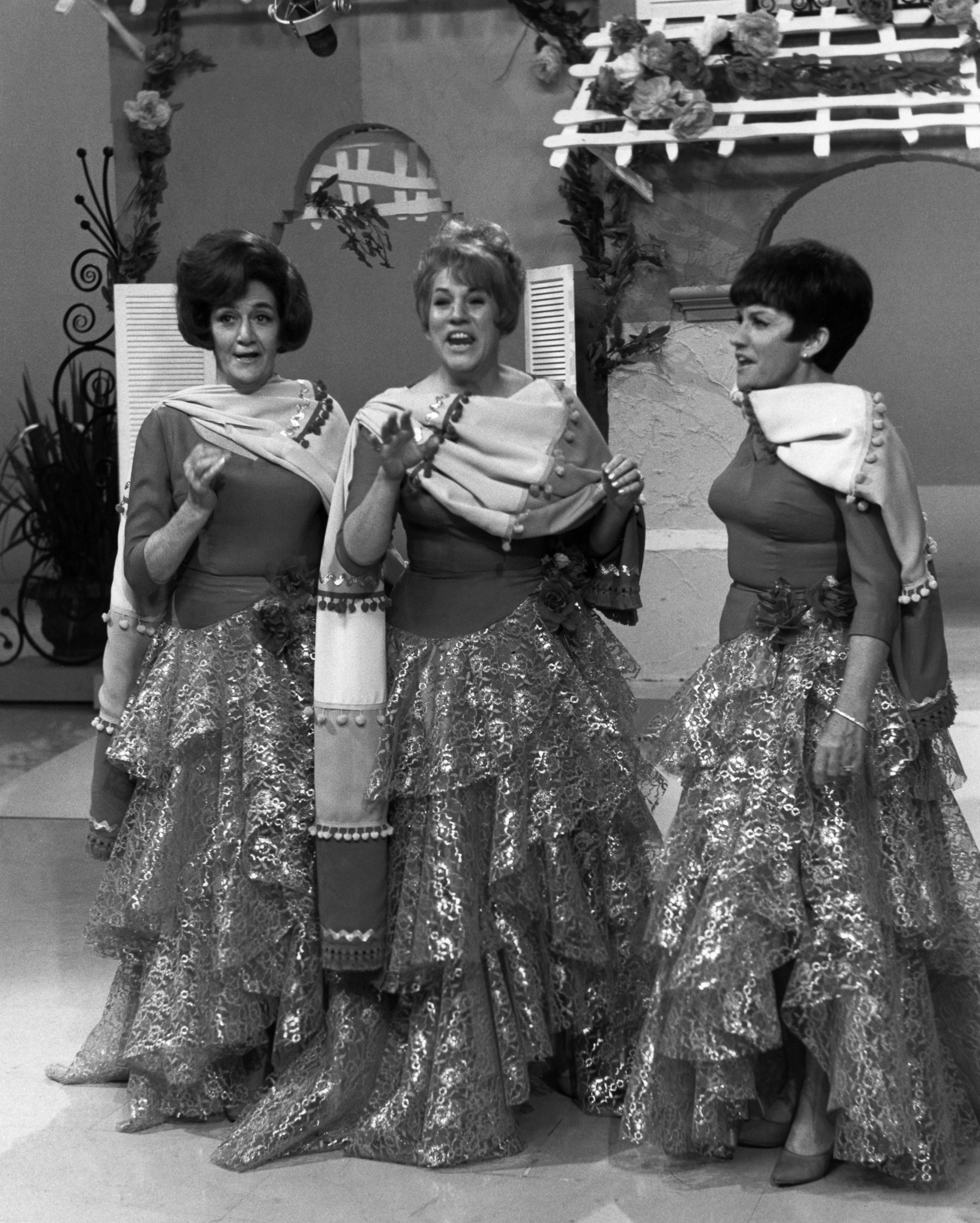 Laverne Andrews, Maxene Andrews, Patty Andrews and The Andrews Sisters