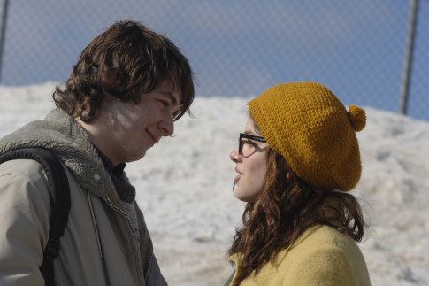 Still of Michael Angarano and Olivia Thirlby in Snow Angels (2007)