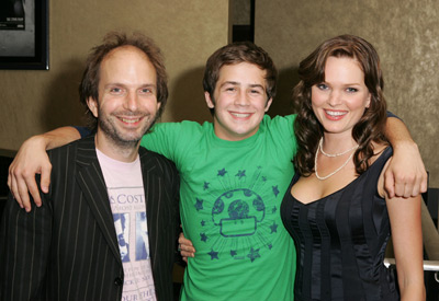 Michael Angarano, Alex Steyermark and Sunny Mabrey at event of One Last Thing... (2005)