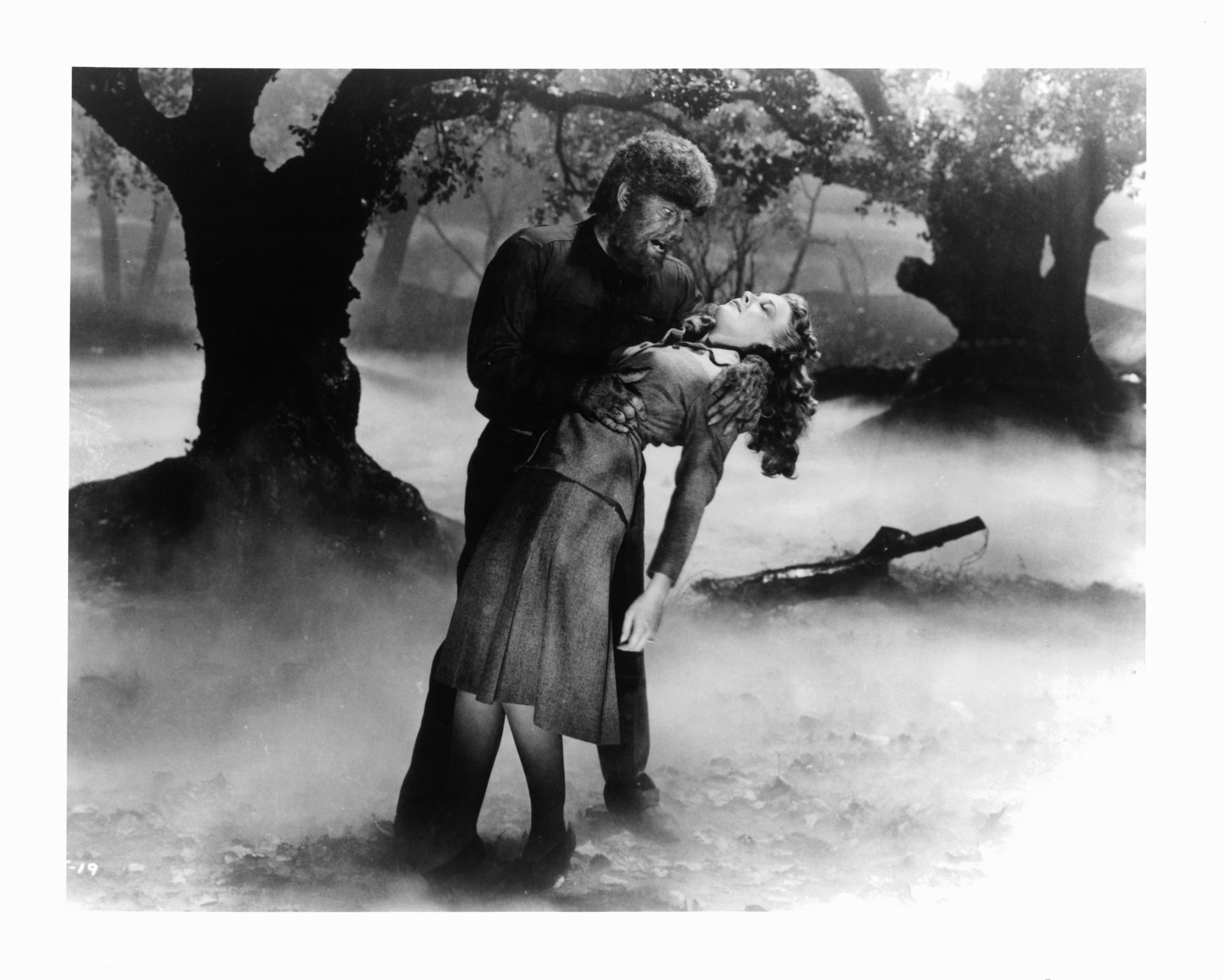 Still of Lon Chaney Jr. and Evelyn Ankers in The Wolf Man (1941)