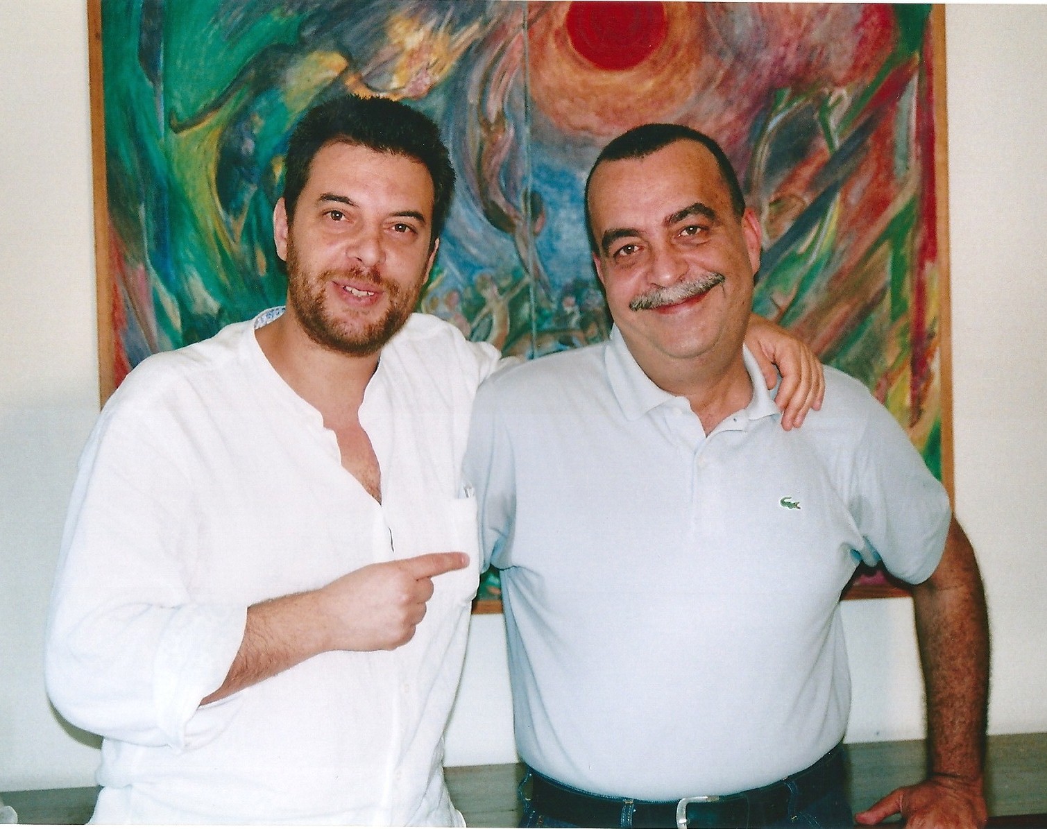 Jorge António with writer Carlos Ferreira on the set of 
