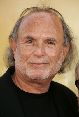 Avi Arad at event of Zmogus voras 2 (2004)