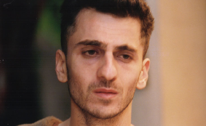 Still of Michael Aronov as drug-addled 