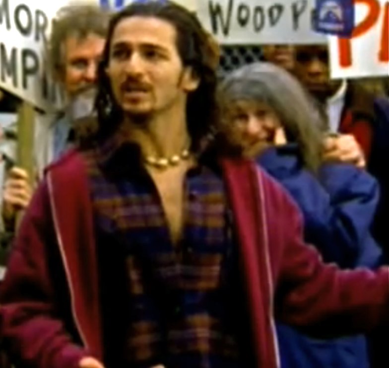 Still of Michael Aronov as a Hippie Burner on SPIN CITY