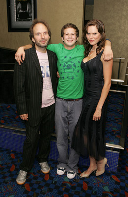 Michael Angarano, Alex Steyermark and Sunny Mabrey at event of One Last Thing... (2005)