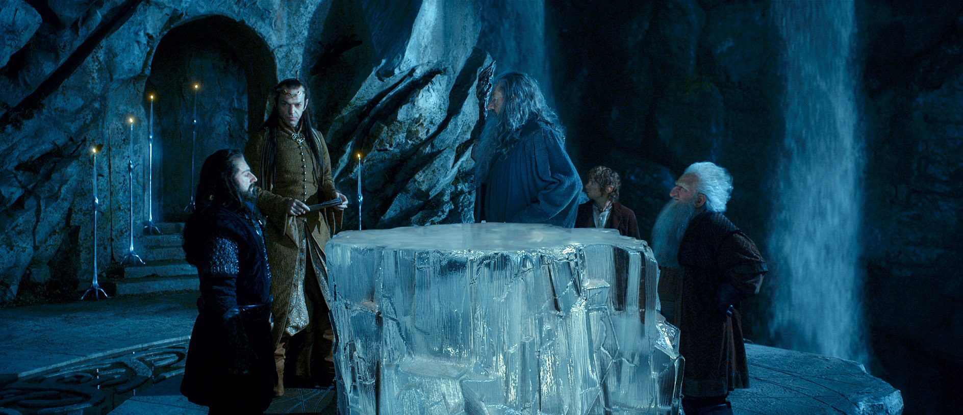 Still of Ian McKellen, Richard Armitage, Ken Stott and Hugo Weaving in Hobitas: nelaukta kelione (2012)