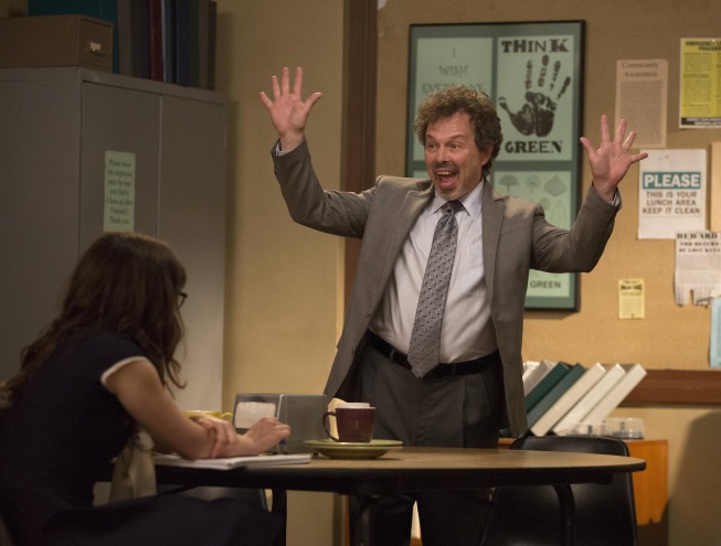 Still of Curtis Armstrong in New Girl (2011)