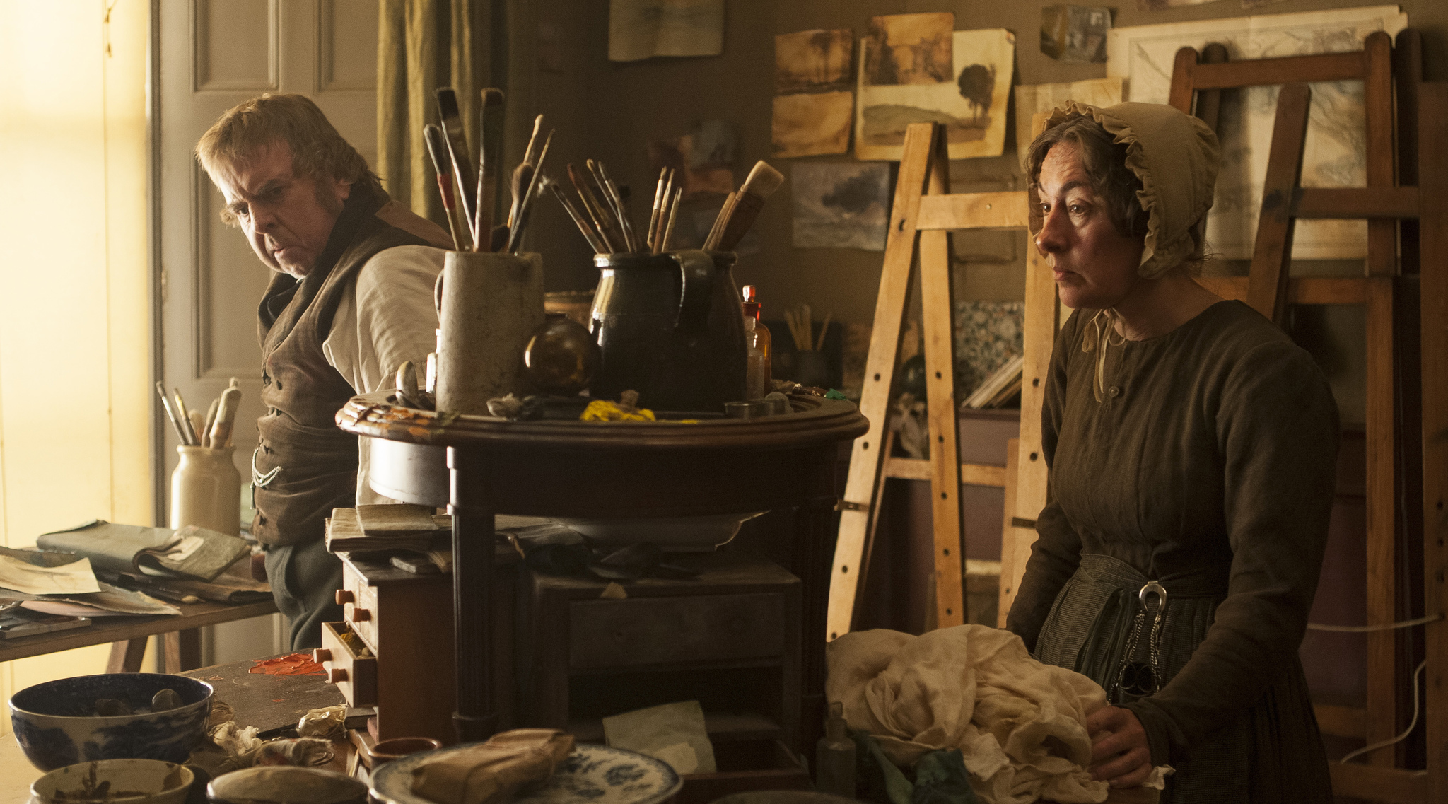 Still of Timothy Spall and Dorothy Atkinson in Mr. Turner (2014)