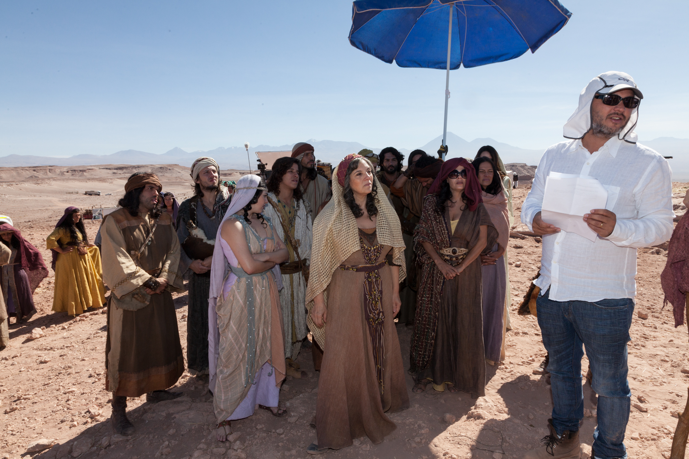 Alexandre Avancini, Denise Del Vecchio, Andrea Avancini and Marcela Barroso in Atacama Desert, Chile, for Jose do Egito (TV series 2013).