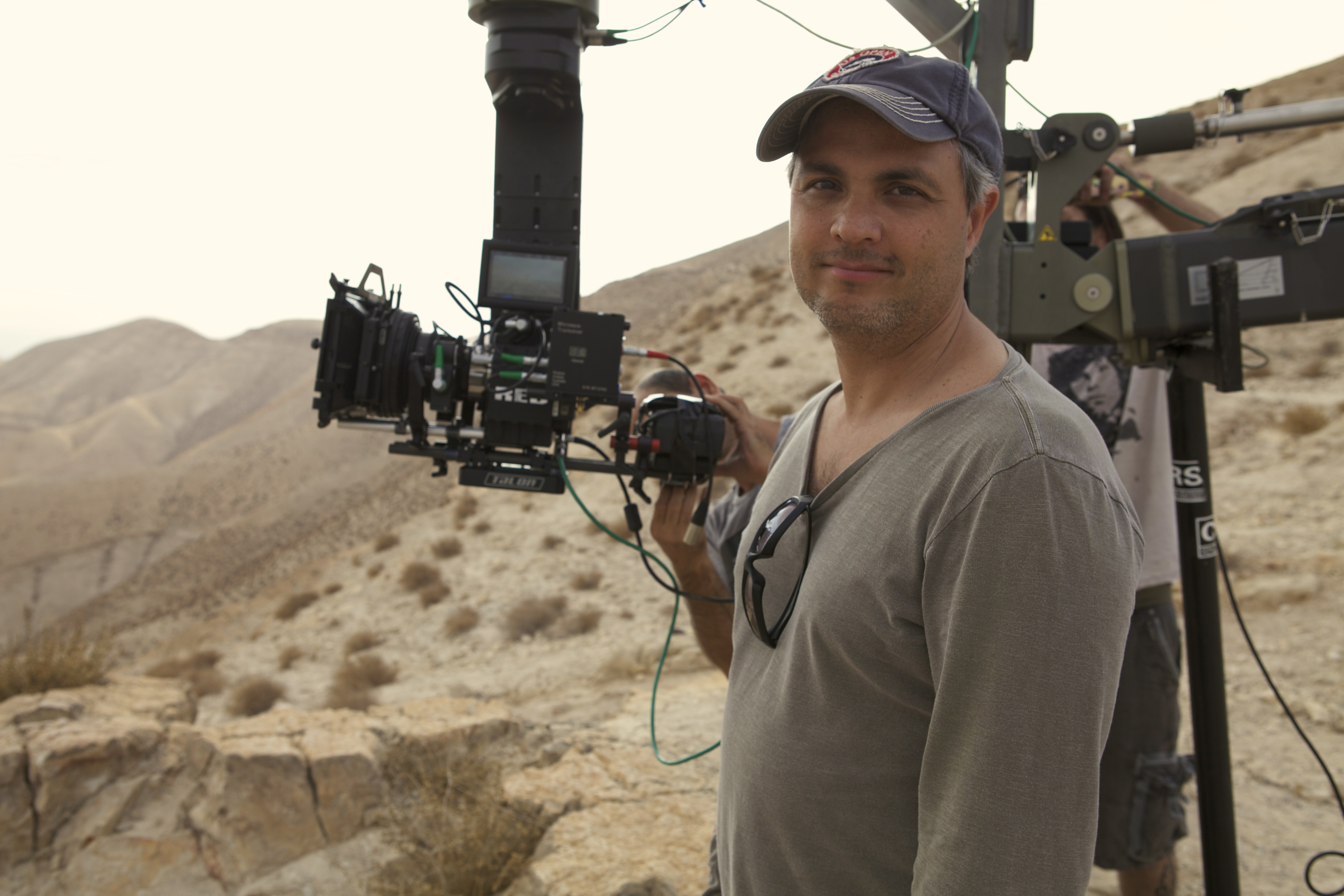 Alexandre Avancini filming in Israel Desert for Jose do Egito (TV series 2013).