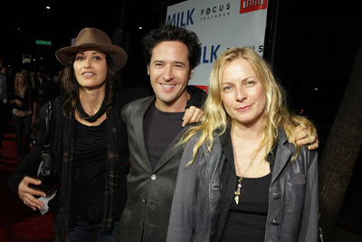 Gina Gershon, Rob Morrow and Debbon Ayer at event of Milk (2008)