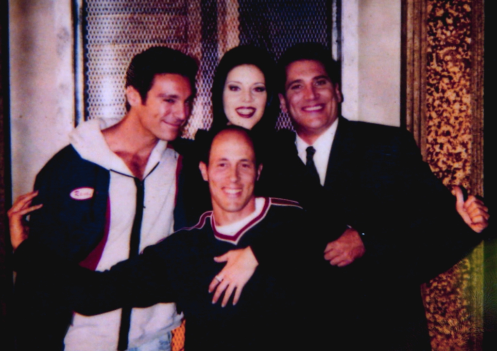 The Pretender: Michael T. Weiss, Andrea Parker, Sam Ayers and Jon Gries.