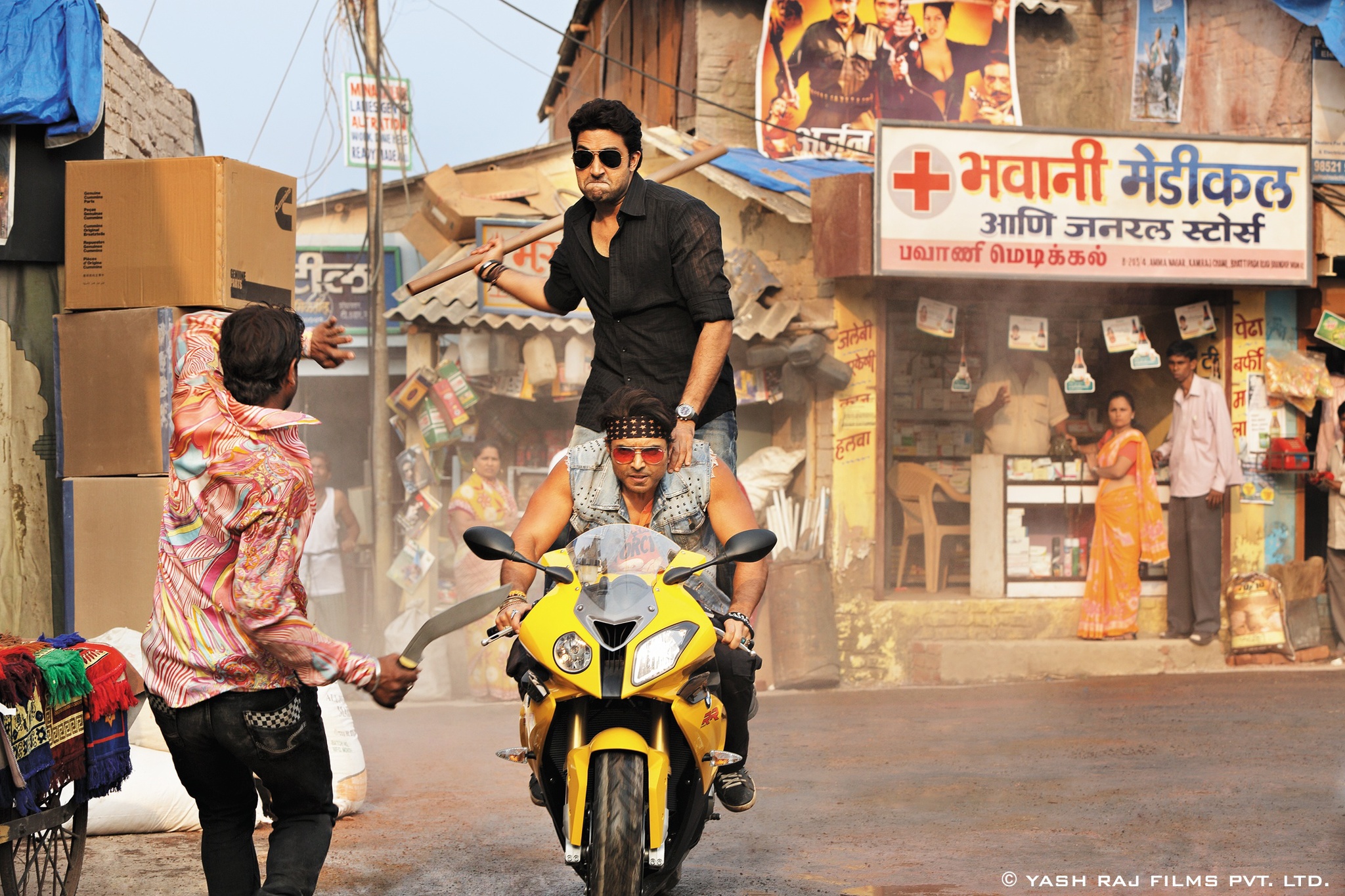 Still of Abhishek Bachchan and Uday Chopra in Dhoom: 3 (2013)