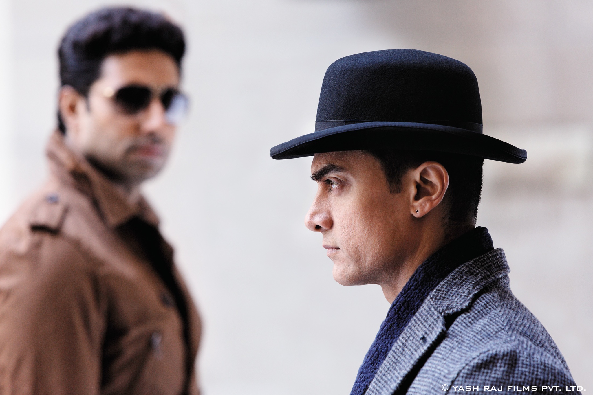 Still of Abhishek Bachchan and Aamir Khan in Dhoom: 3 (2013)