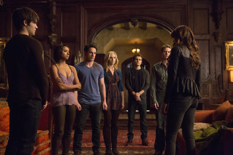 Still of Katherine Back, Kat Graham, Paul Wesley, Zach Roerig, Michael Trevino, Candice Accola, Nina Dobrev and Blake Tyers in Vampyro dienorasciai (2009)