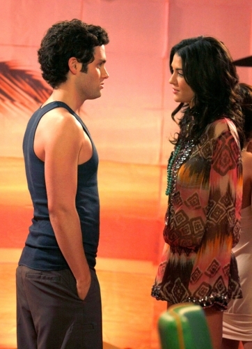 Still of Penn Badgley and Jessica Szohr in Liezuvautoja (2007)