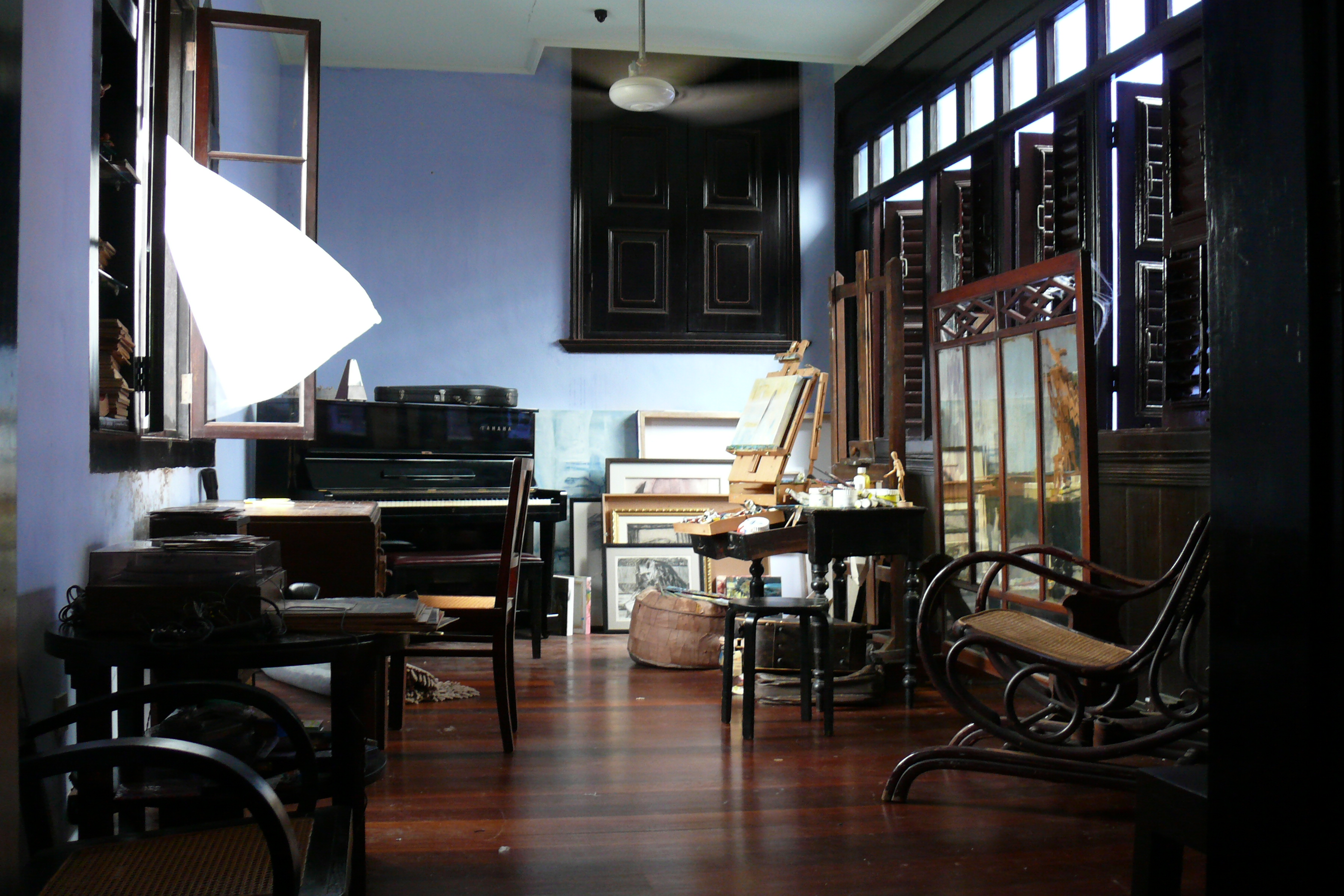 Tech Liang's Studio. 'The Blue Mansion' Directed and Produced by Glen Goei