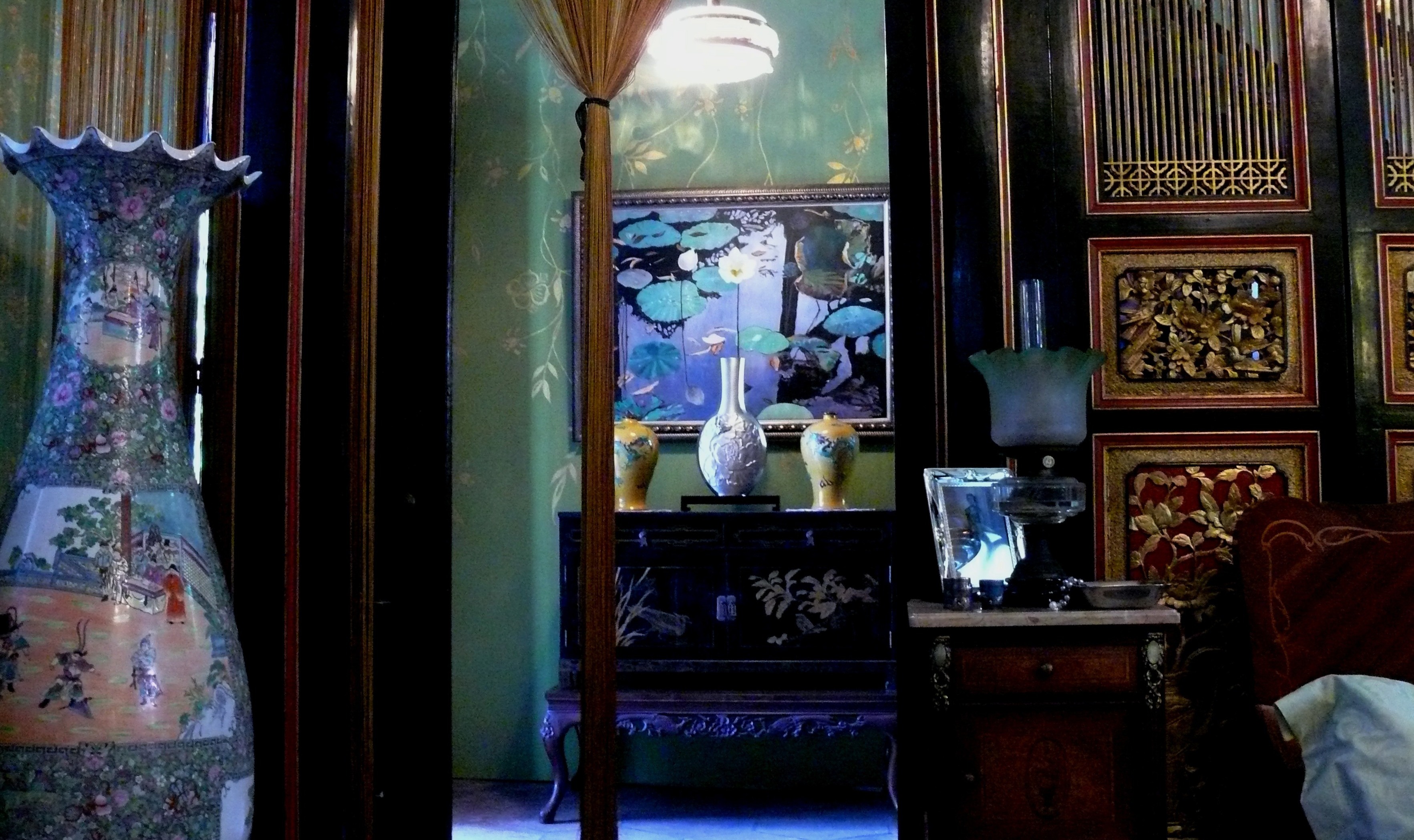 Entrance to Mrs Wee's Bedroom. 'The Blue Mansion' Directed and Produced by Glen Goei