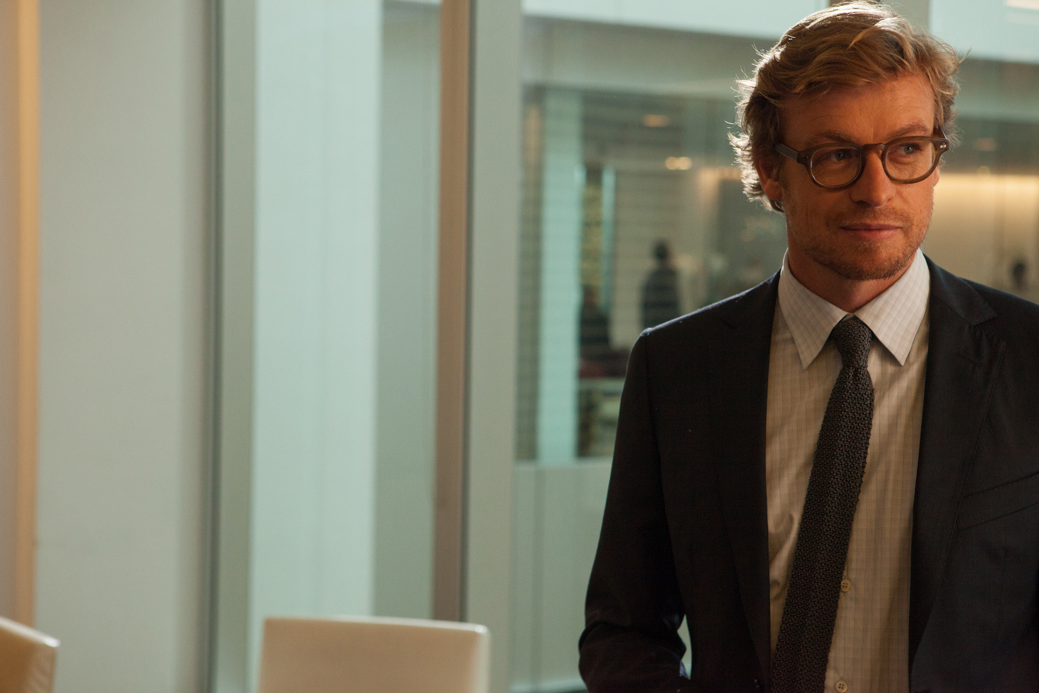 Still of Simon Baker in Pasele pirmieji metai (2013)