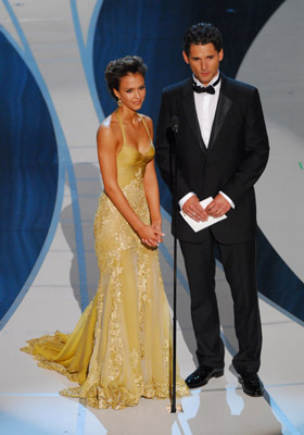 Jessica Alba and Eric Bana at event of The 78th Annual Academy Awards (2006)