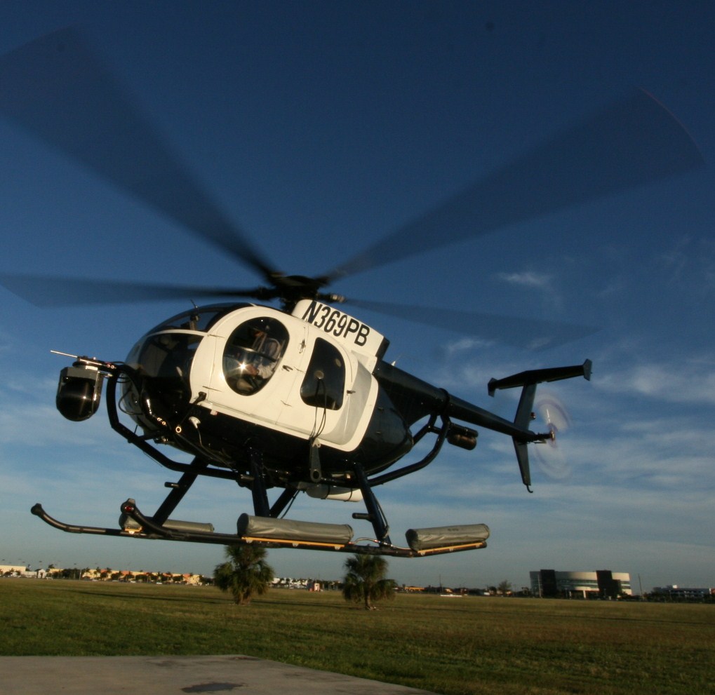 The highly maneuverable MD500D is comfortable carrying both the HD Video Cineflex system as well as the larger Pictorvision film system. Pilot: Paul Barth