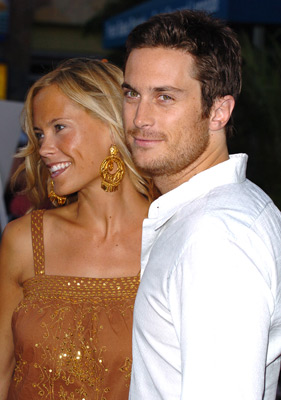Oliver Hudson and Erinn Bartlett at event of The Skeleton Key (2005)
