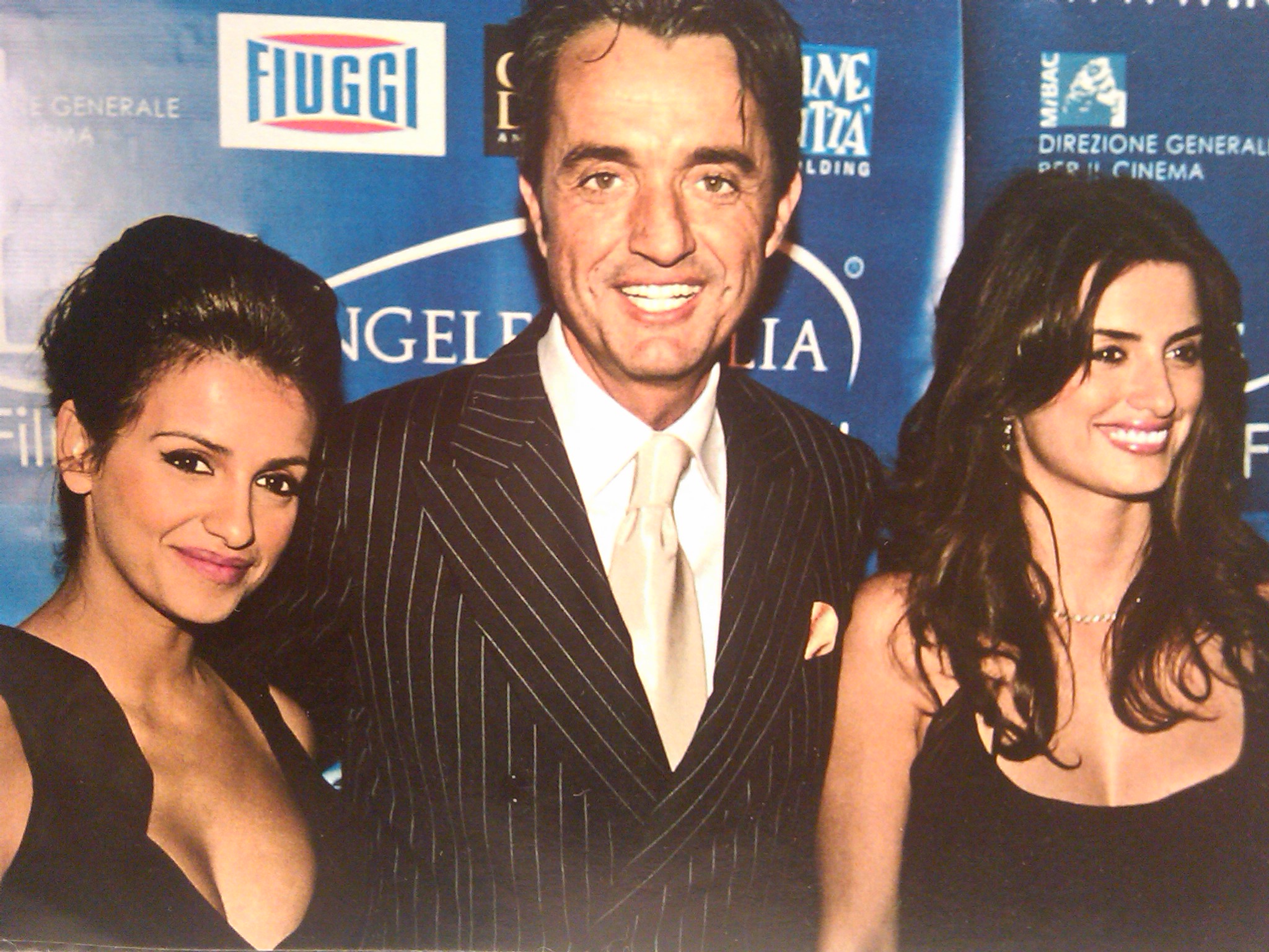 *THE FINAL INQUIRY* World Premiere, Los Angeles, 2007- Giulio Base, director, stands between Monica Cruz (starring in the movie) and her sister Penelope