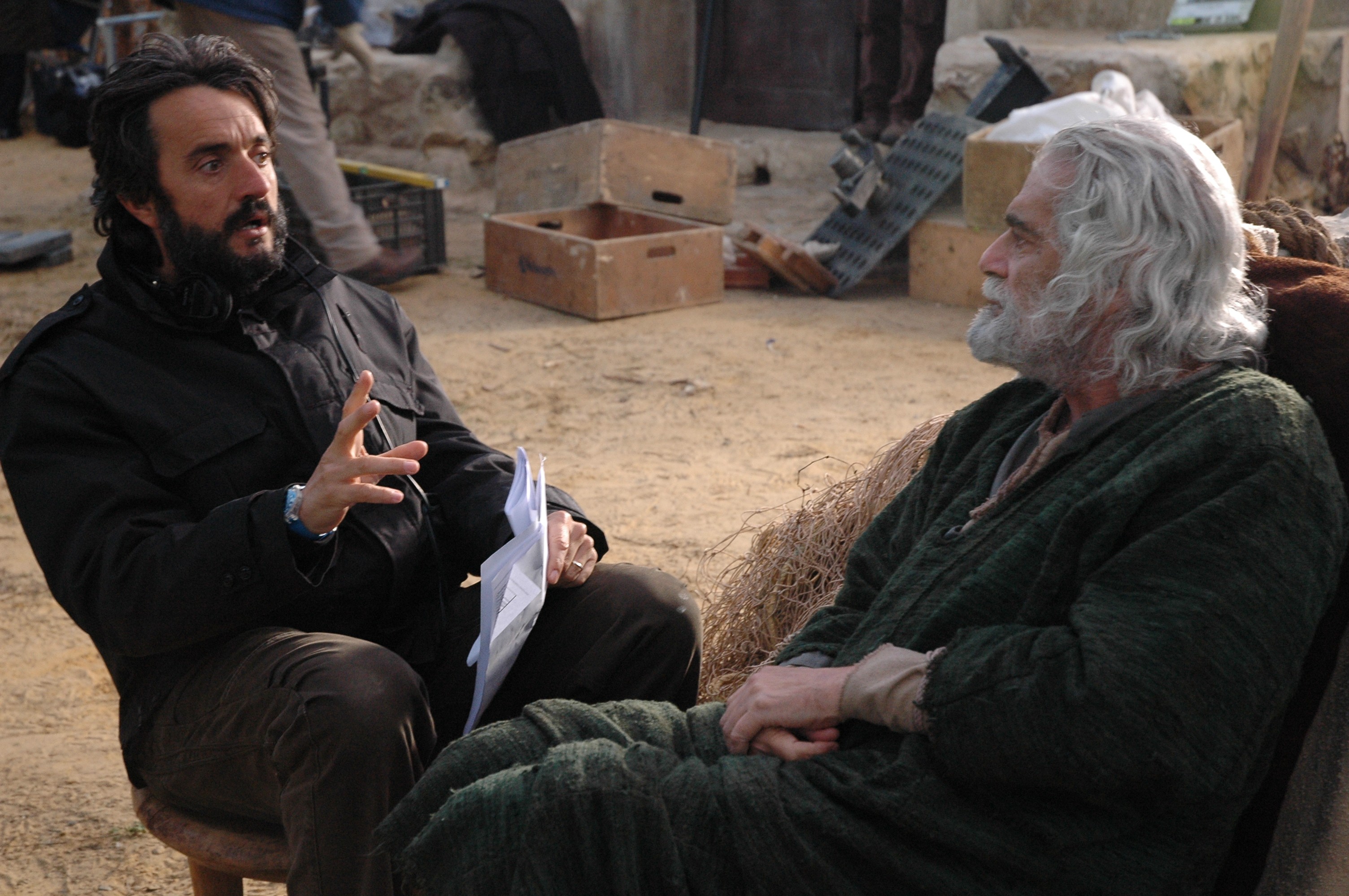 Giulio Base directing Omar Sharif - IMPERIUM: SAINT PETER - Tunisia - 2005