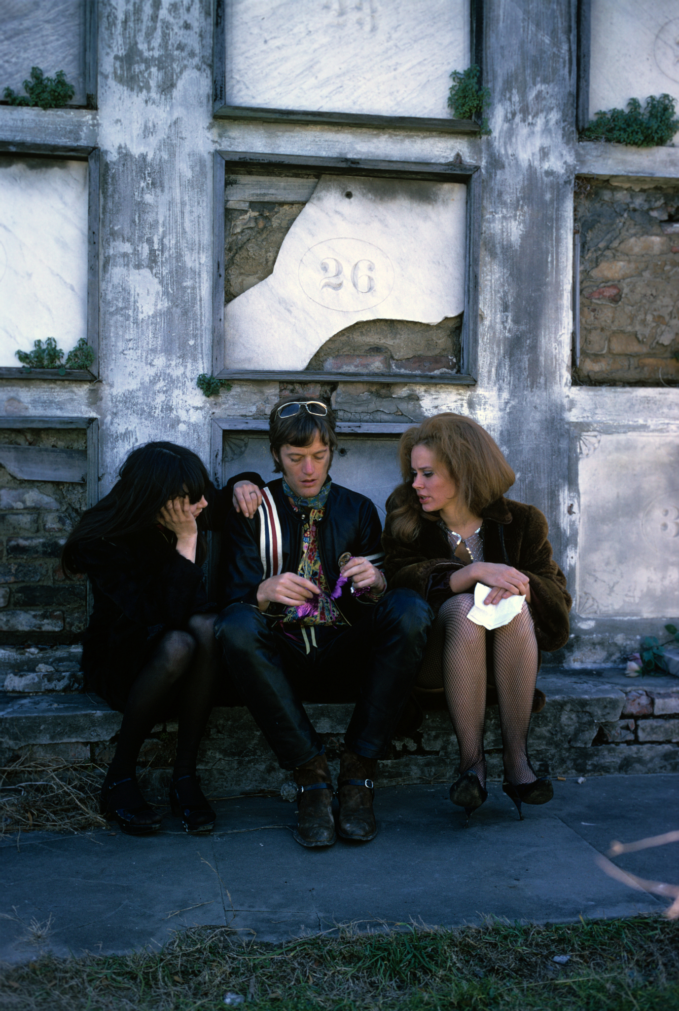 Karen Black, Peter Fonda and Toni Basil at event of Easy Rider (1969)