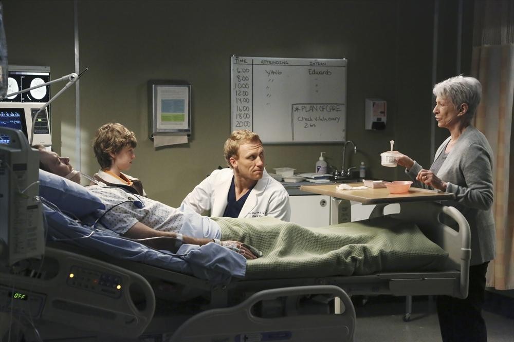 Still of Jennifer Bassey, Michael Buie, Kevin McKidd and Kyle Red Silverstein in Grei anatomija (2005)